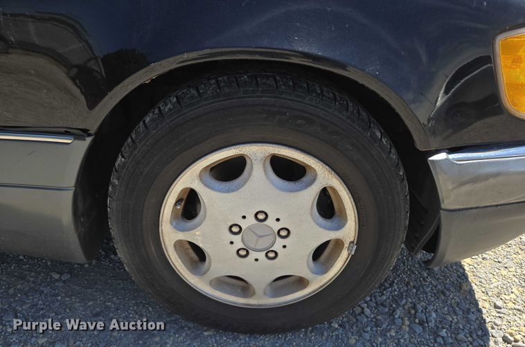 image for item EN8211 1996 Mercedes-Benz  S420 