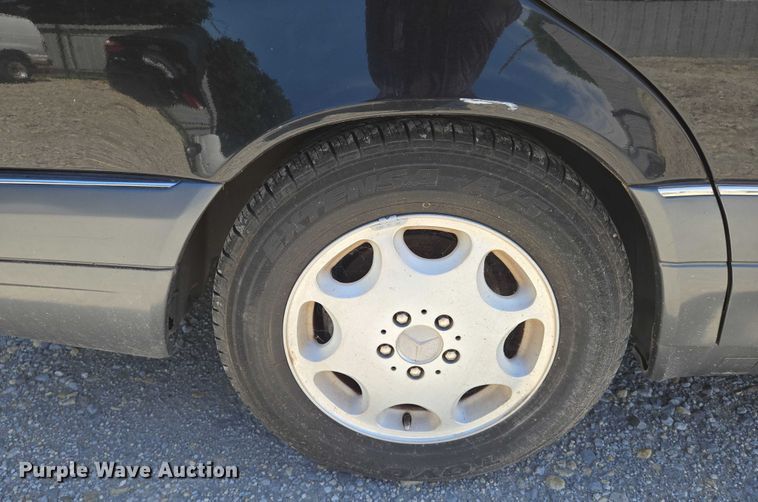 image for item EN8211 1996 Mercedes-Benz  S420 