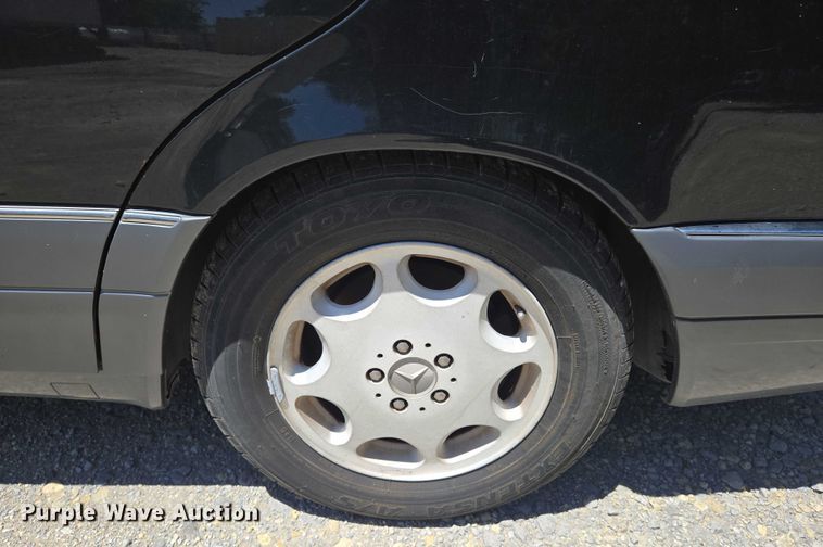 image for item EN8211 1996 Mercedes-Benz  S420 