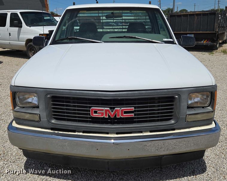 image for item EN8212 1996 GMC Sierra C1500 pickup truck