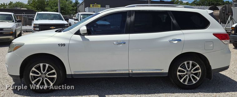 image for item EN8214 2013 Nissan Pathfinder SUV