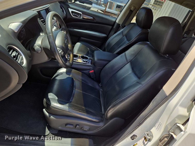 image for item EN8214 2013 Nissan Pathfinder SUV