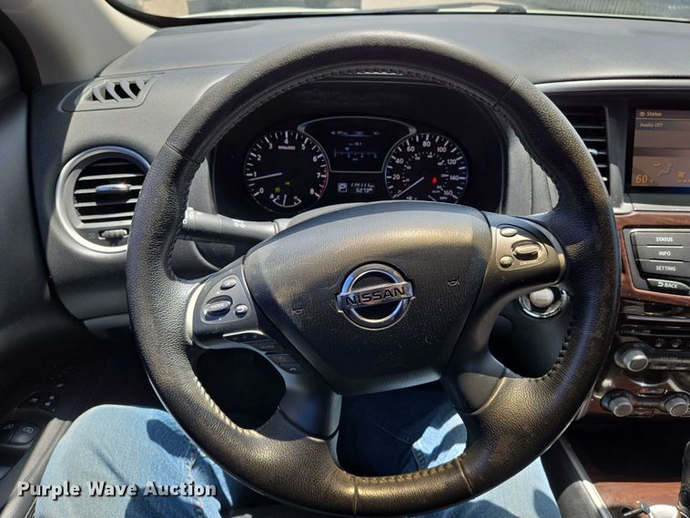 image for item EN8214 2013 Nissan Pathfinder SUV