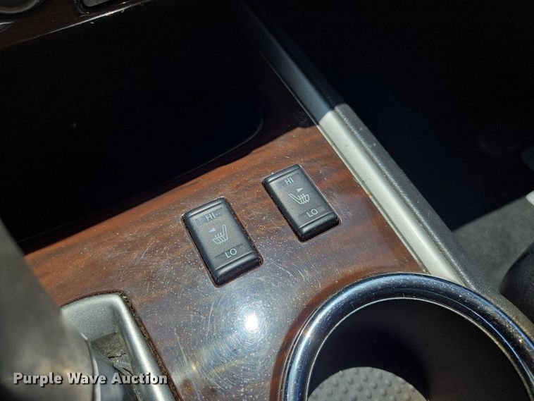 image for item EN8214 2013 Nissan Pathfinder SUV