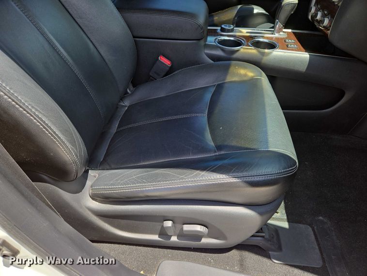 image for item EN8214 2013 Nissan Pathfinder SUV