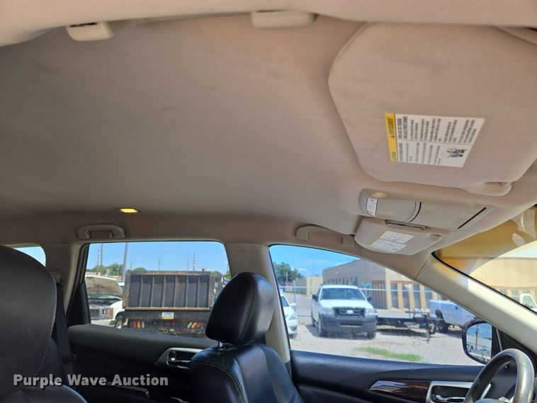 image for item EN8214 2013 Nissan Pathfinder SUV