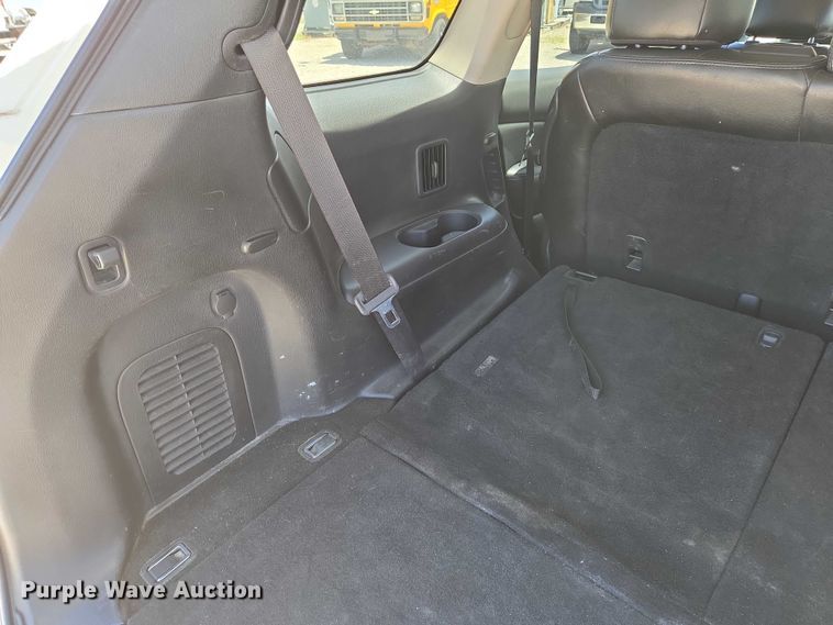 image for item EN8214 2013 Nissan Pathfinder SUV