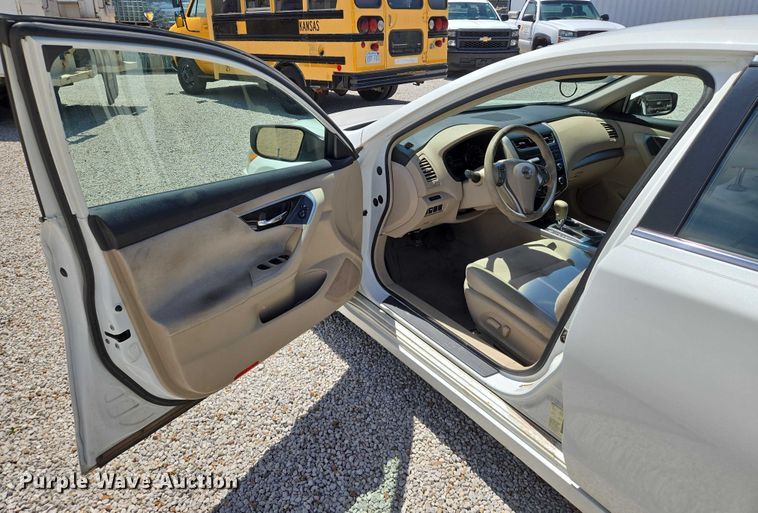 image for item EN8216 2013 Nissan Altima 