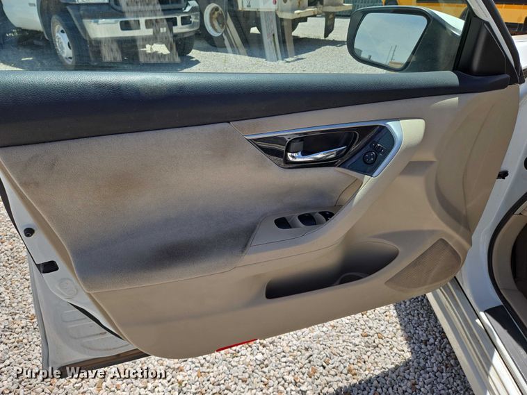 image for item EN8216 2013 Nissan Altima 