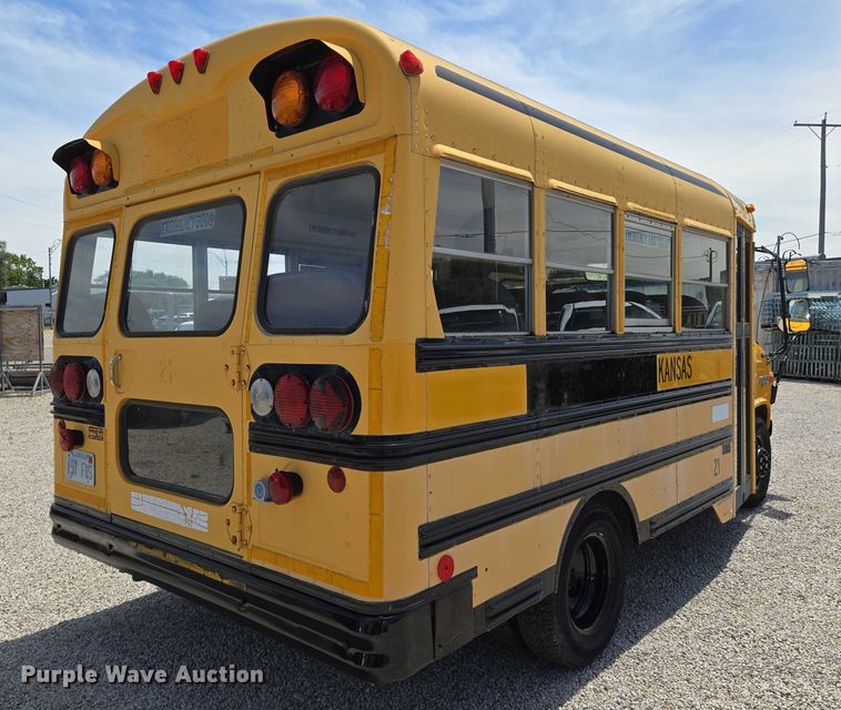 image for item EN8218 1996 Blue Bird school bus