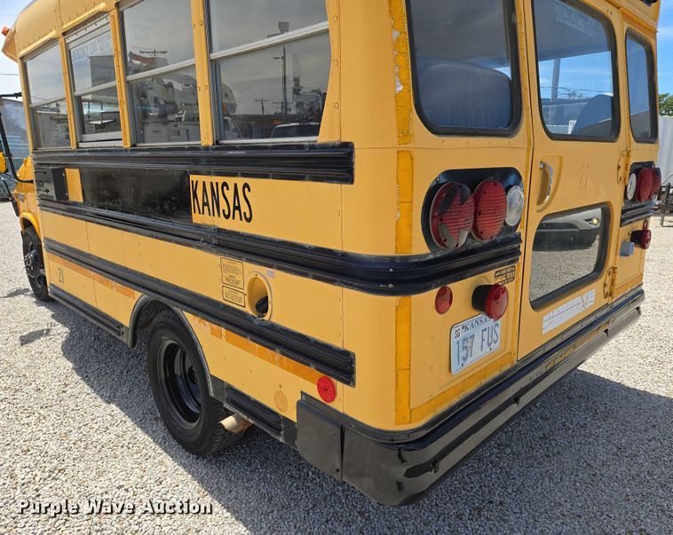 image for item EN8218 1996 Blue Bird school bus
