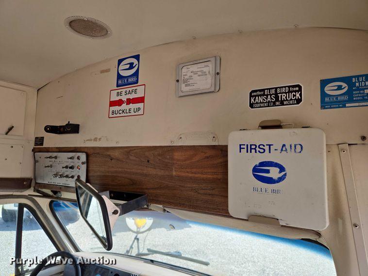 image for item EN8218 1996 Blue Bird school bus