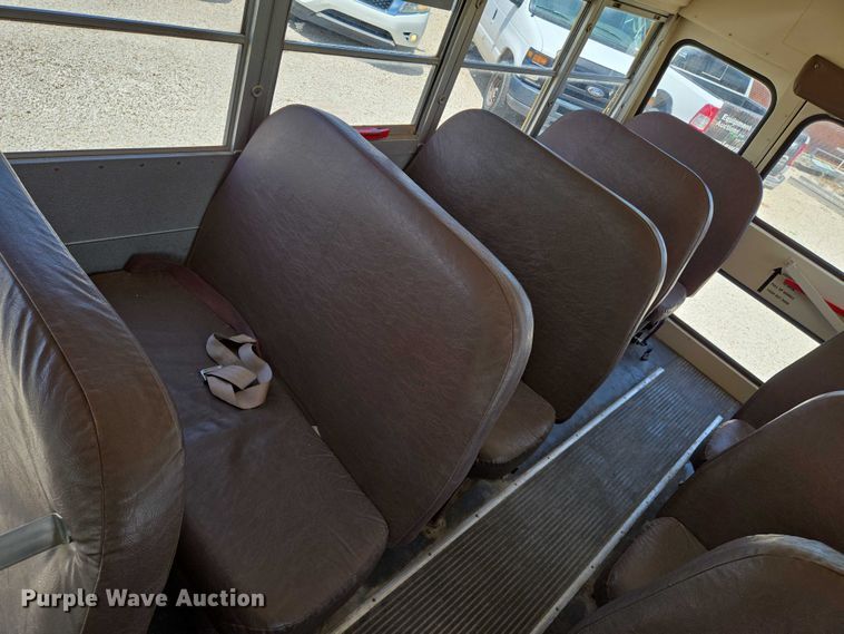 image for item EN8218 1996 Blue Bird school bus