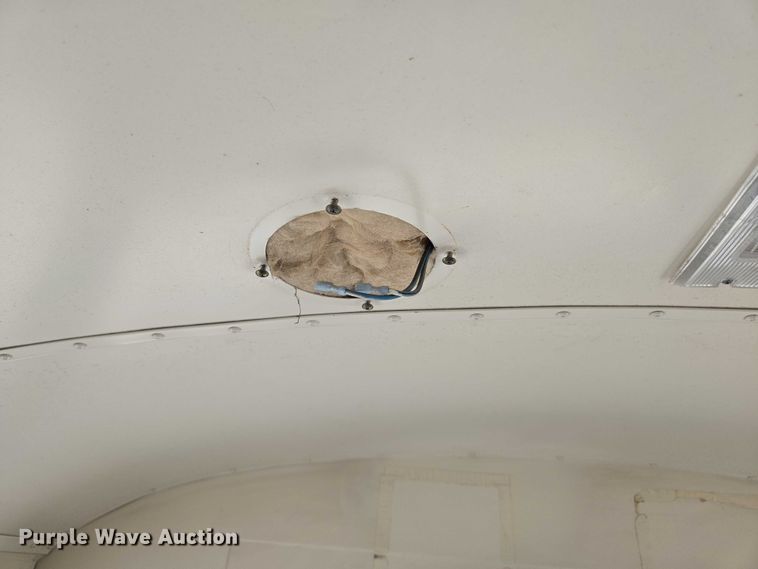 image for item EN8218 1996 Blue Bird school bus