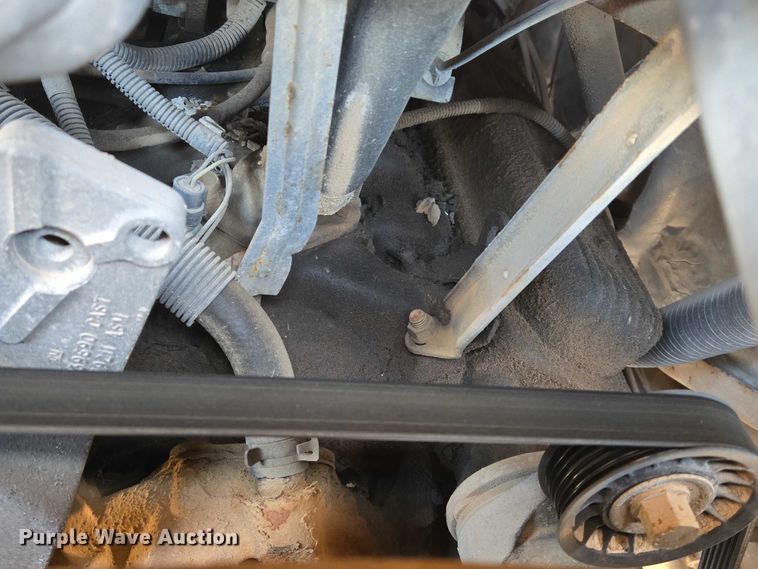 image for item EN8218 1996 Blue Bird school bus