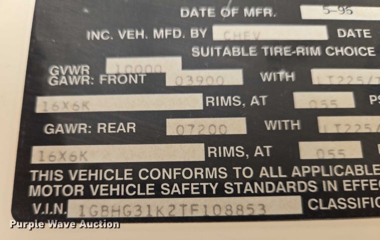 image for item EN8218 1996 Blue Bird school bus