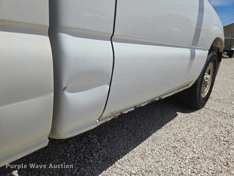 image for item EN8219 1999 Chevrolet Silverado 1500 pickup truck