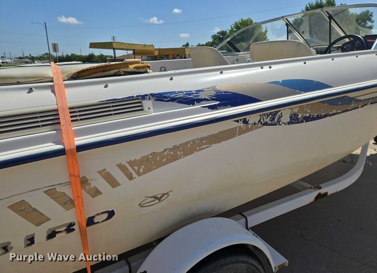 image for item EN8221 1996 Sunbird Spirit 170 boat