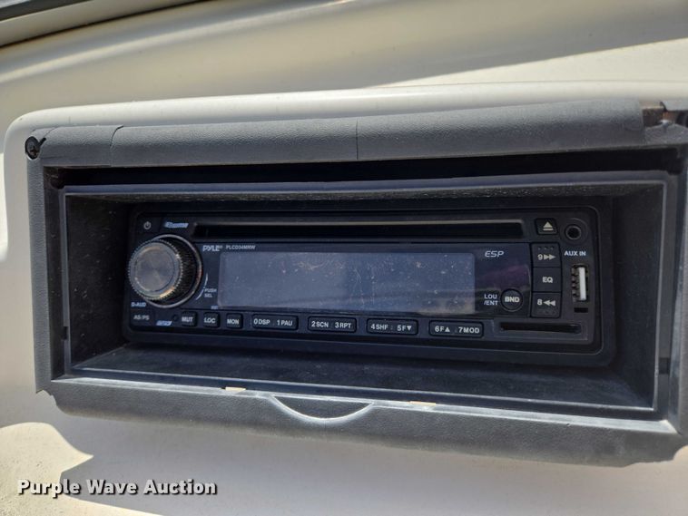 image for item EN8221 1996 Sunbird Spirit 170 boat