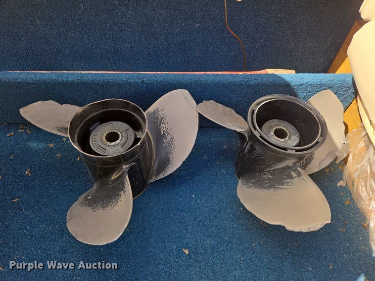 image for item EN8221 1996 Sunbird Spirit 170 boat