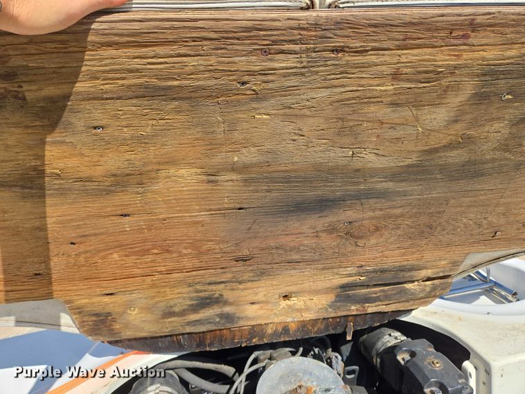 image for item EN8221 1996 Sunbird Spirit 170 boat