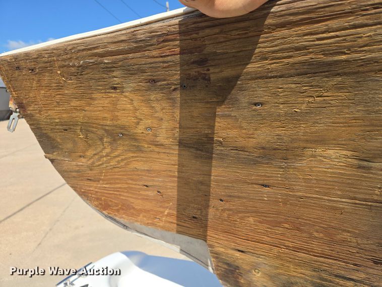 image for item EN8221 1996 Sunbird Spirit 170 boat