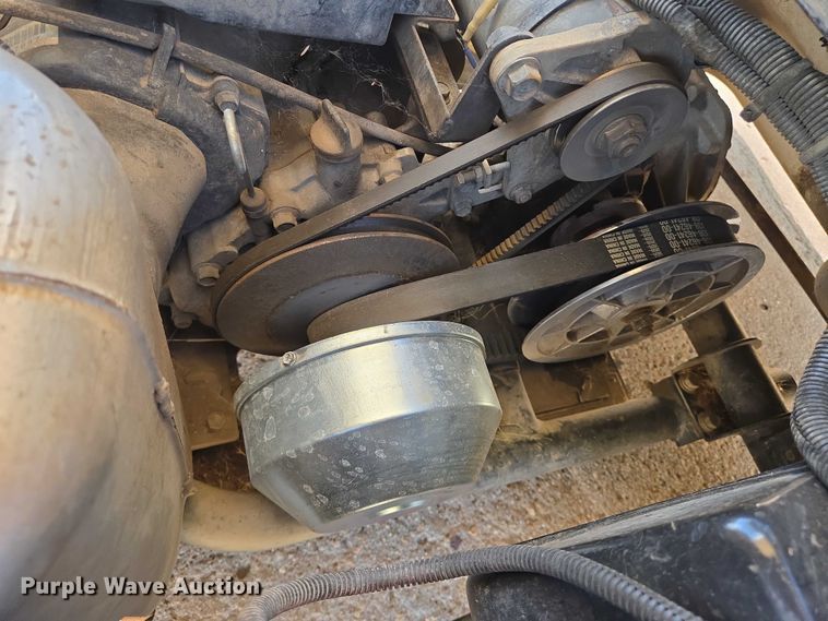 image for item EN8223 Yamaha golf cart