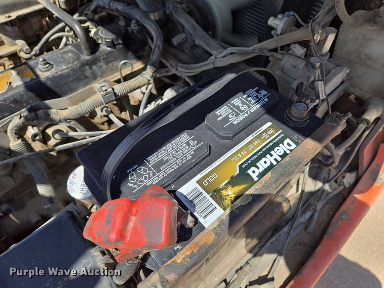 image for item EN8225 2001 Toyota 7FGU25 forklift