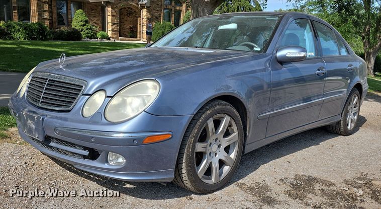 image for item EO1065 2004 Mercedes-Benz E500 
