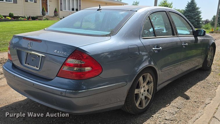 image for item EO1065 2004 Mercedes-Benz E500 