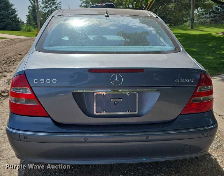 image for item EO1065 2004 Mercedes-Benz E500 