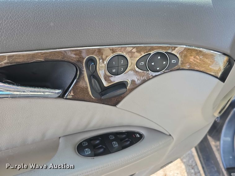 image for item EO1065 2004 Mercedes-Benz E500 