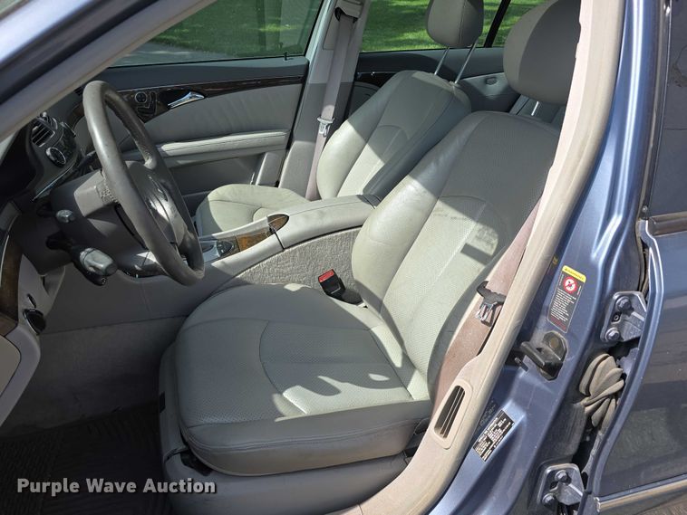 image for item EO1065 2004 Mercedes-Benz E500 