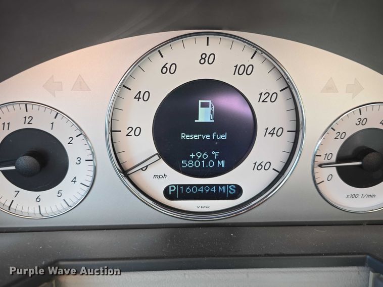 image for item EO1065 2004 Mercedes-Benz E500 