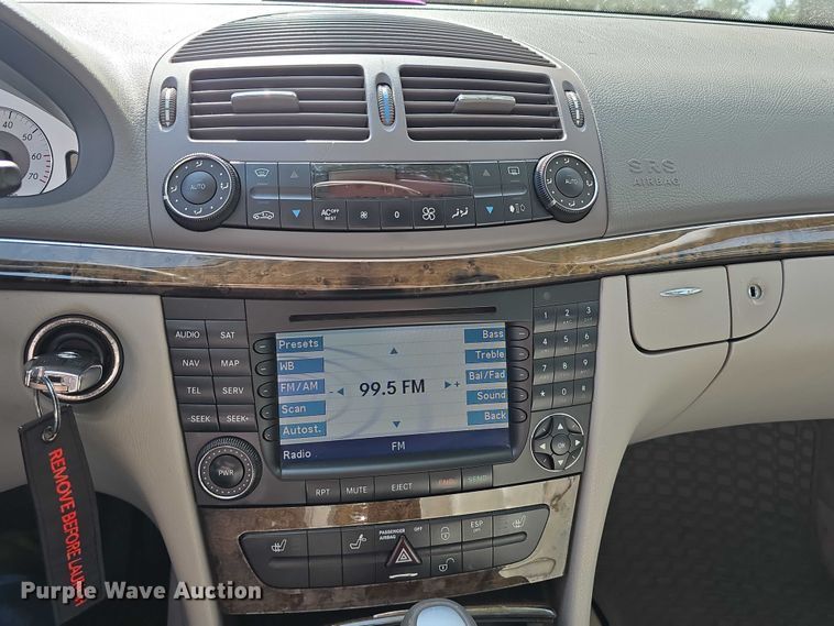 image for item EO1065 2004 Mercedes-Benz E500 