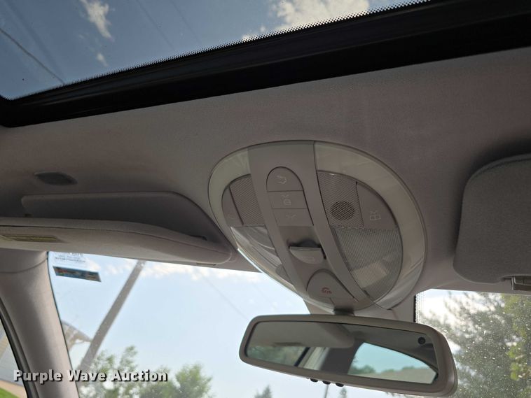 image for item EO1065 2004 Mercedes-Benz E500 