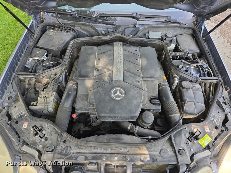 image for item EO1065 2004 Mercedes-Benz E500 