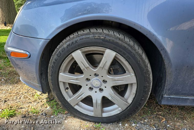 image for item EO1065 2004 Mercedes-Benz E500 