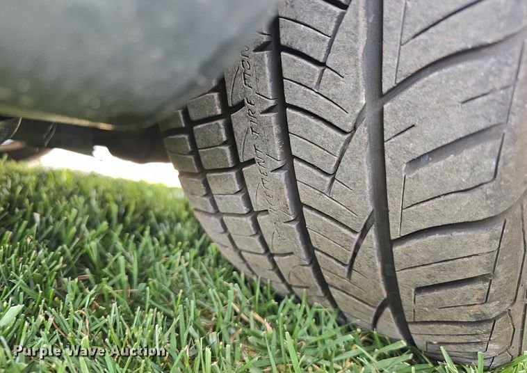 image for item EO1065 2004 Mercedes-Benz E500 