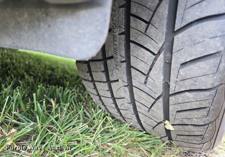 image for item EO1065 2004 Mercedes-Benz E500 