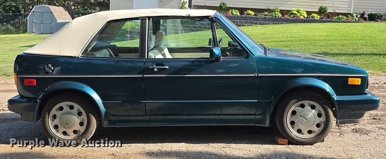 image for item EO1066 1992 Volkswagen Cabriolet convertible