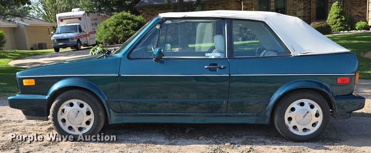 image for item EO1066 1992 Volkswagen Cabriolet convertible