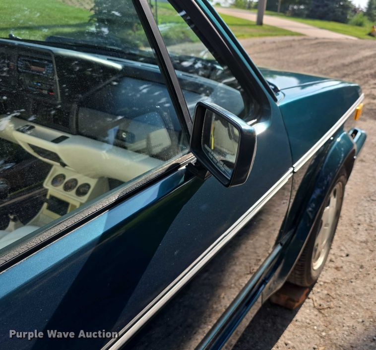 image for item EO1066 1992 Volkswagen Cabriolet convertible