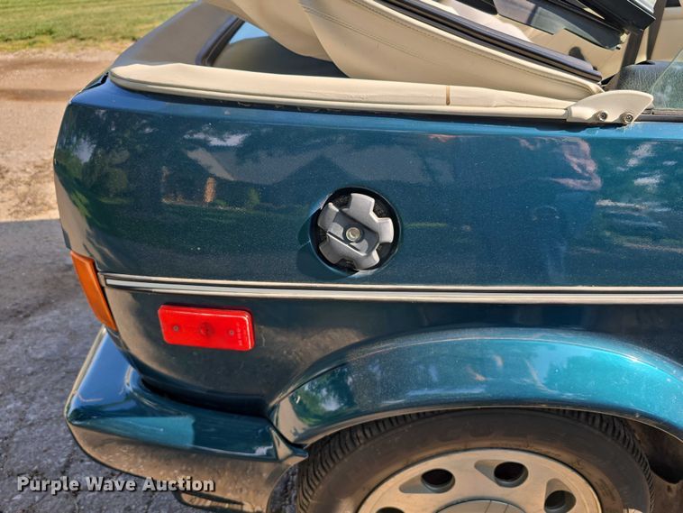 image for item EO1066 1992 Volkswagen Cabriolet convertible