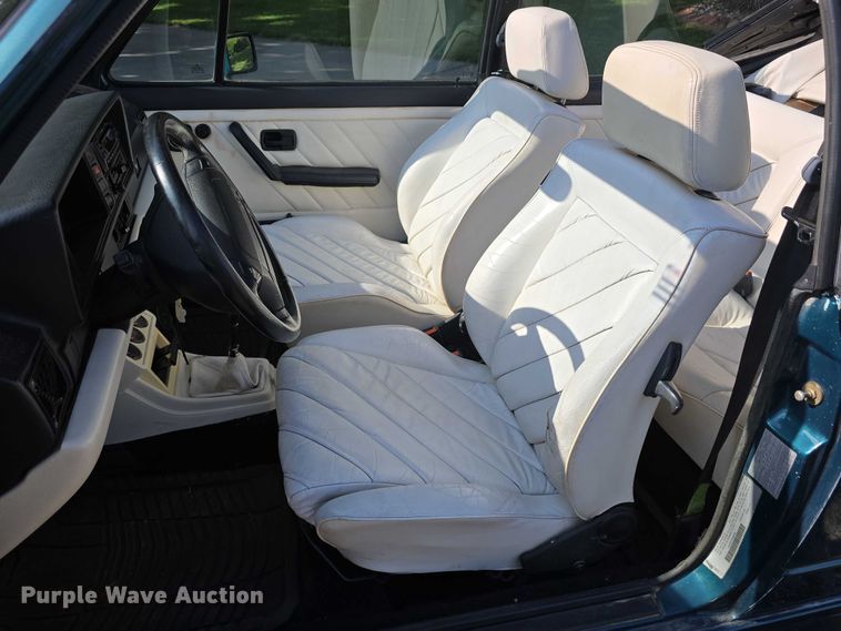 image for item EO1066 1992 Volkswagen Cabriolet convertible