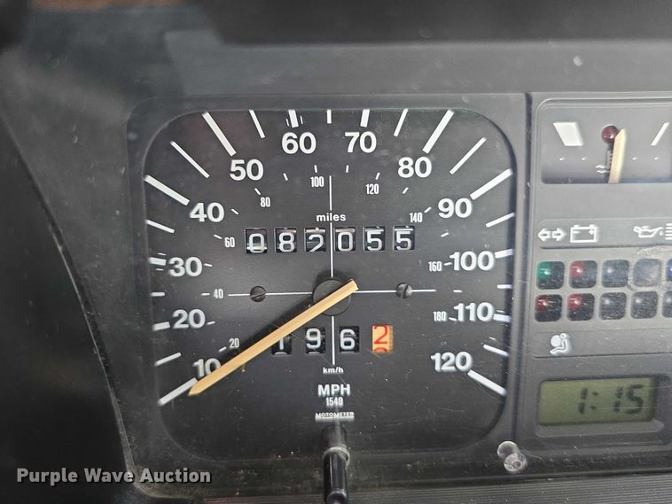 image for item EO1066 1992 Volkswagen Cabriolet convertible