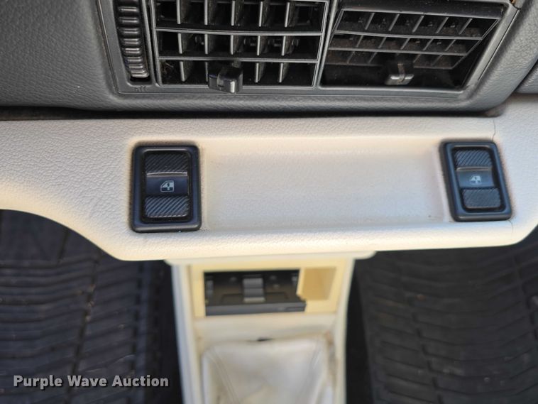 image for item EO1066 1992 Volkswagen Cabriolet convertible