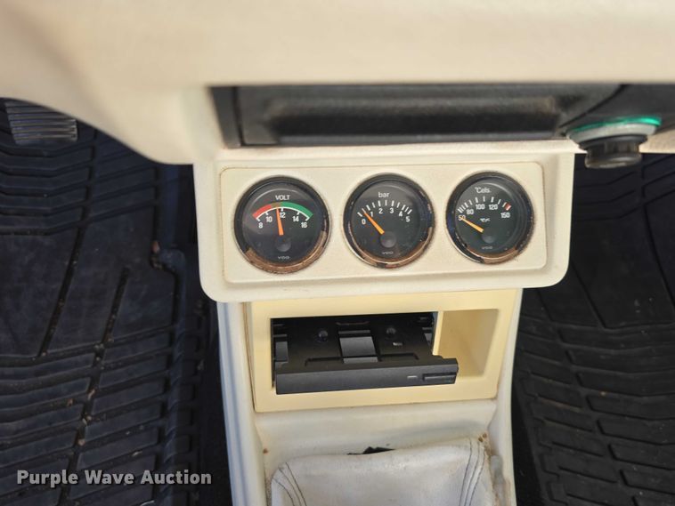 image for item EO1066 1992 Volkswagen Cabriolet convertible