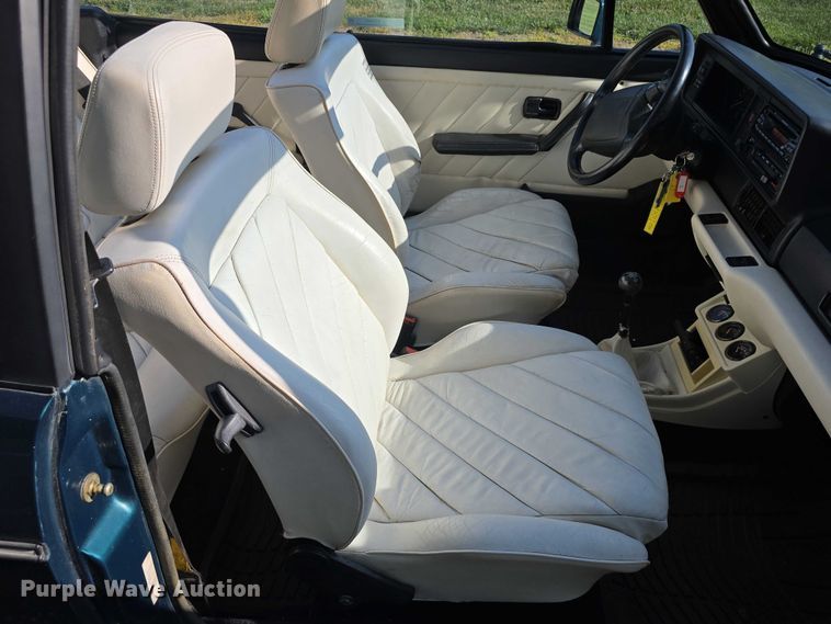 image for item EO1066 1992 Volkswagen Cabriolet convertible