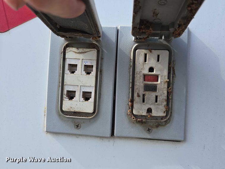 image for item EO1067 2002 Ford E450 ambulance